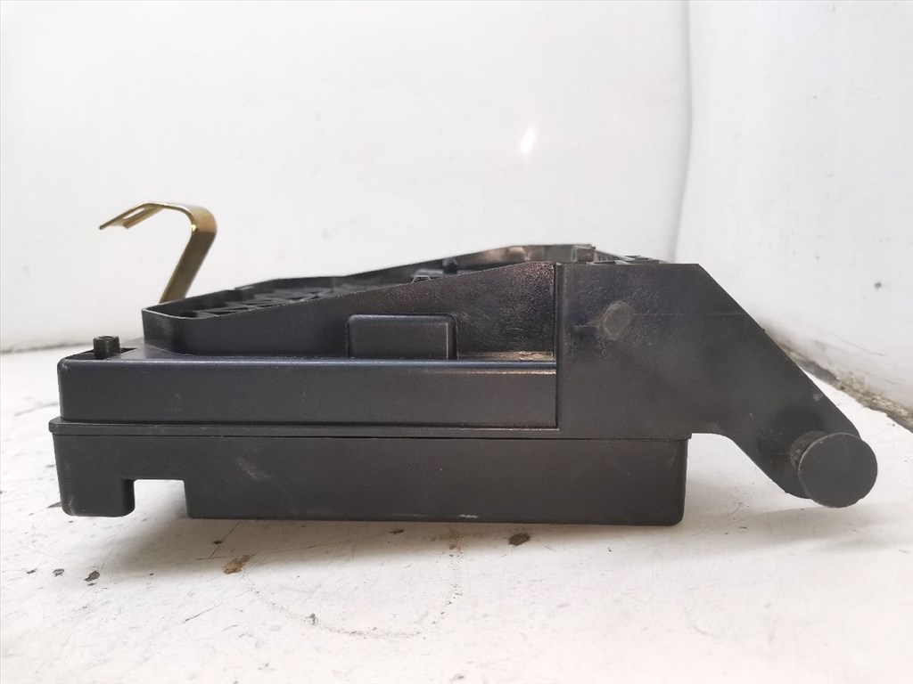 FORD GALAXY (WGR) 1.9 TDI Biztosítéktábla Motortér #30458# S108152001 4. kép