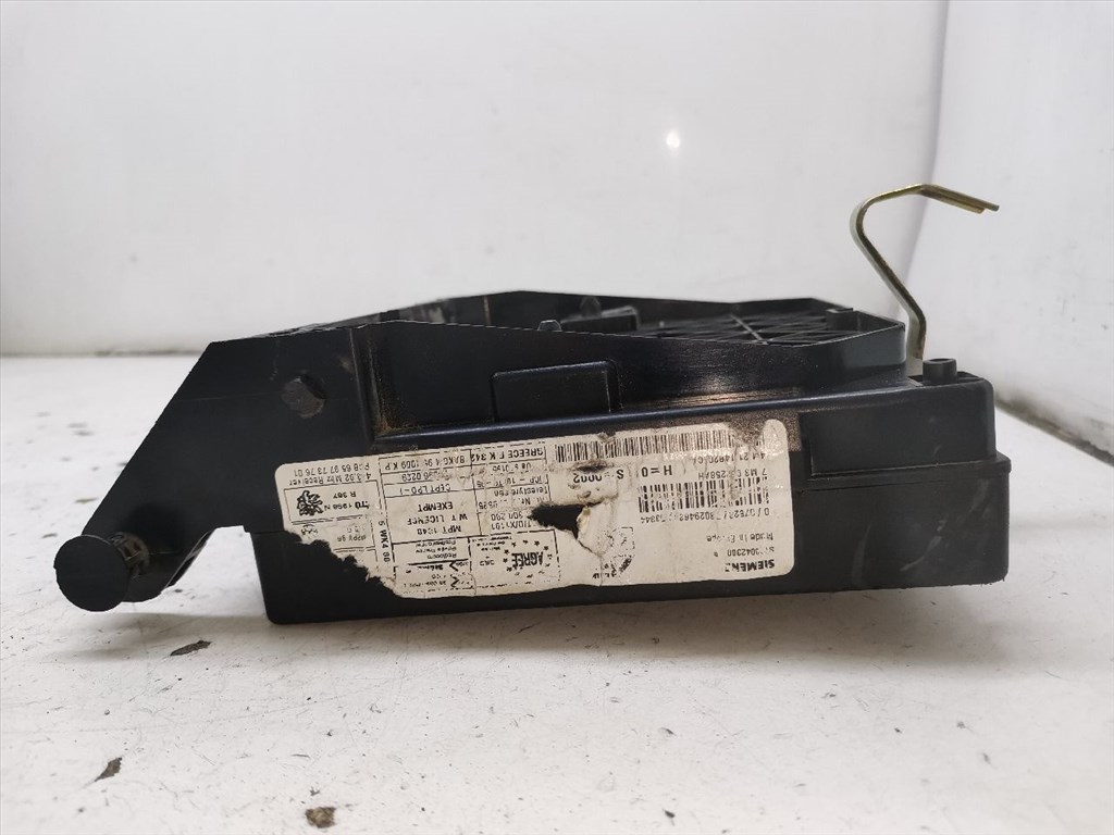 FORD GALAXY (WGR) 1.9 TDI Biztosítéktábla Motortér #30458# S108152001 6. kép