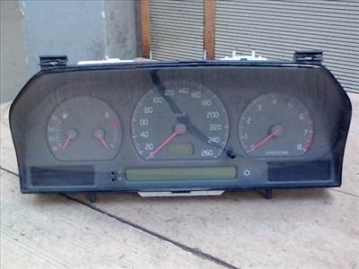 VOLVO S70 Kilóméteróra