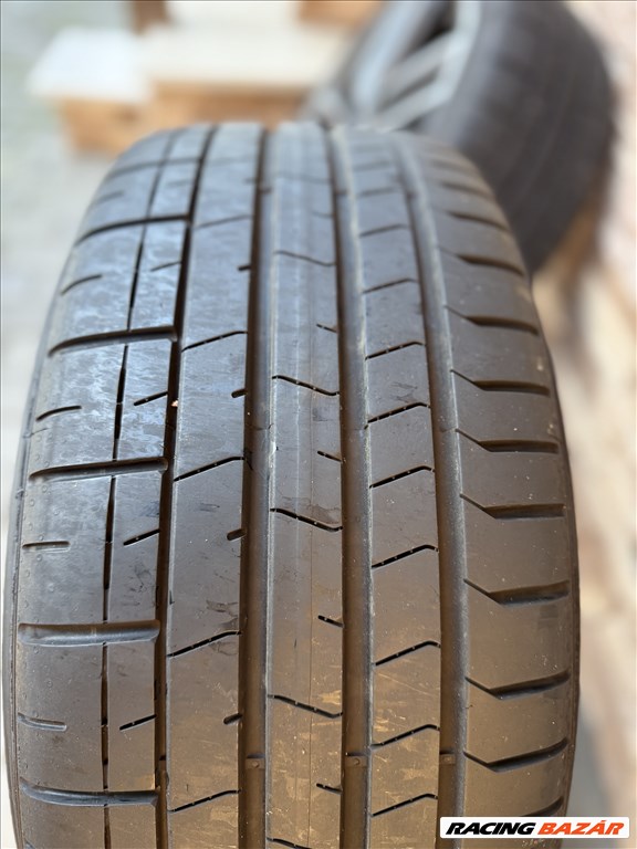AUDI S3 19” nyári szerelt kerékgarnitúra PZERO 235/35 R19  3. kép