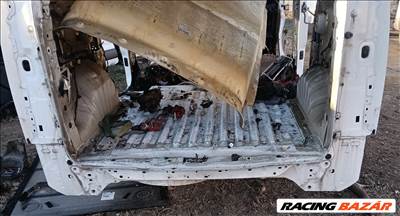 Opel Combo E hátfal