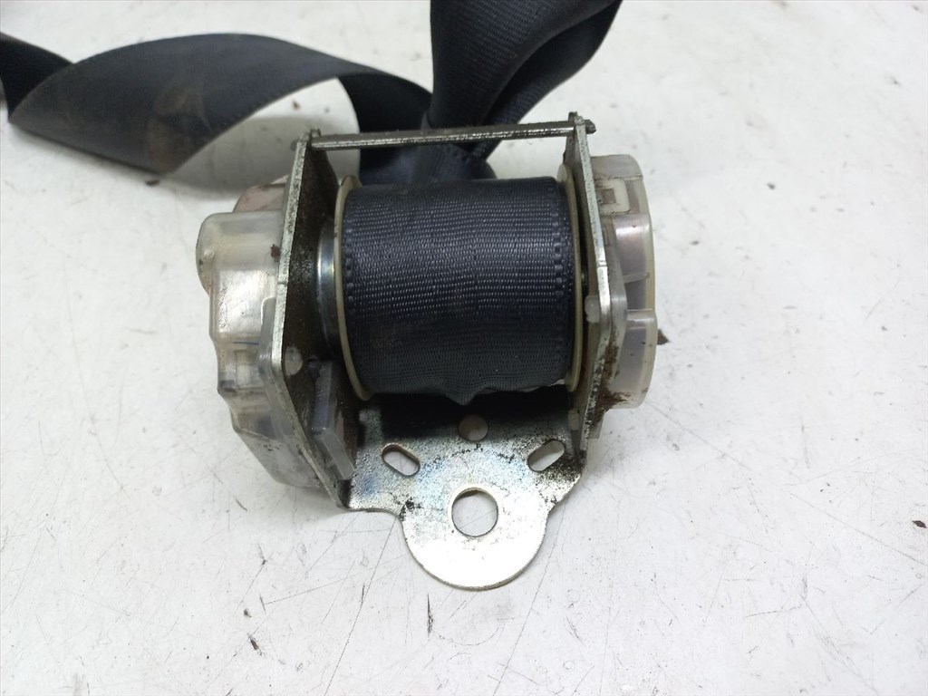 TOYOTA YARIS I (P10) 1.4 D-4D (NLP10_) Bal hátsó Biztonsági Öv #13954# C085407 2. kép