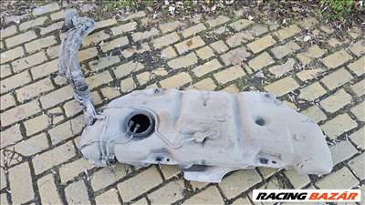 Peugeot 206 1.6 15V benzintank 