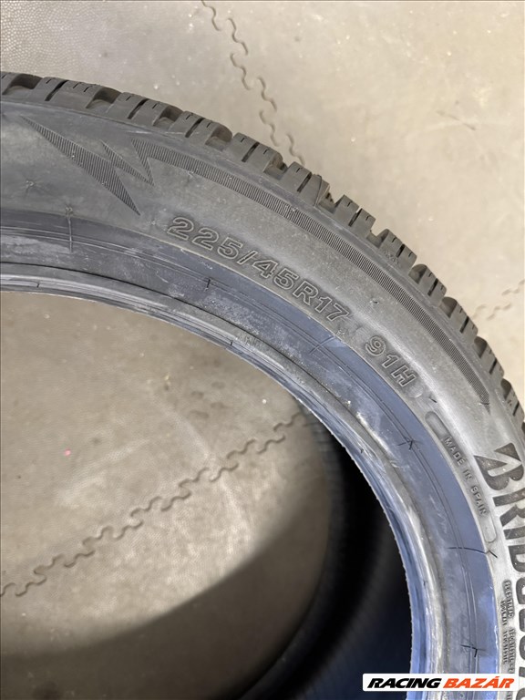  225/4517" új Bridgestone téli gumi  6. kép
