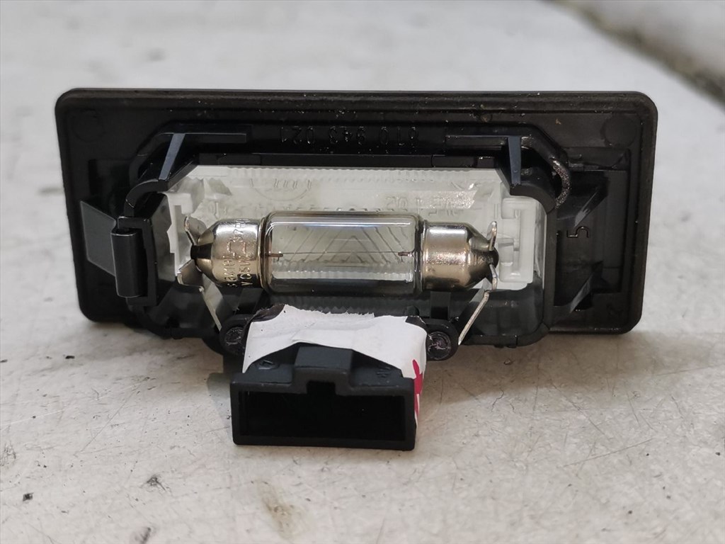 AUDI A4 IV (8K2/ B8) 1.8 TFSI Jobb Rendszámtábla Világítás #28647# 8T0943021 2. kép