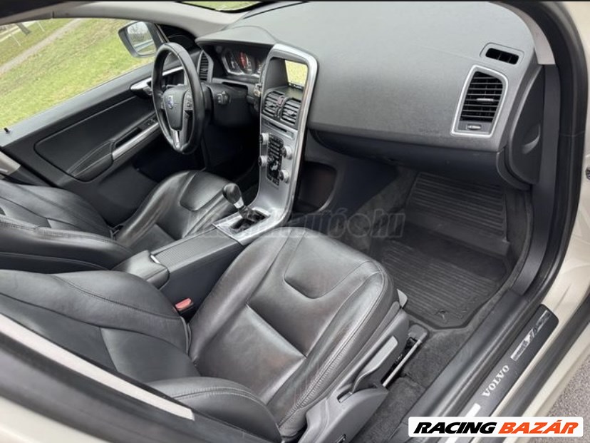 Eladó Volvo XC60 D4 AWD (2400 cm³, 190 PS) 10. kép
