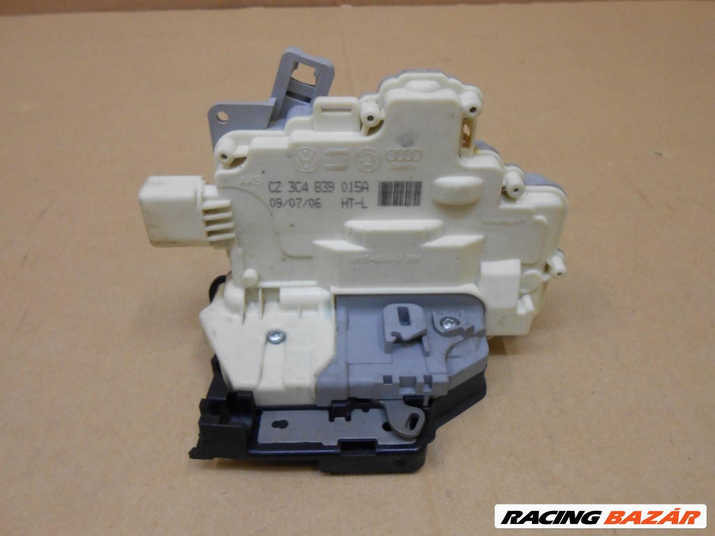 VW Passat B6, VWPassat B7 Ajtó zárszerkezet BAL vagy JOBB hátsó  3C4839015A, 3C4839016A 1. kép