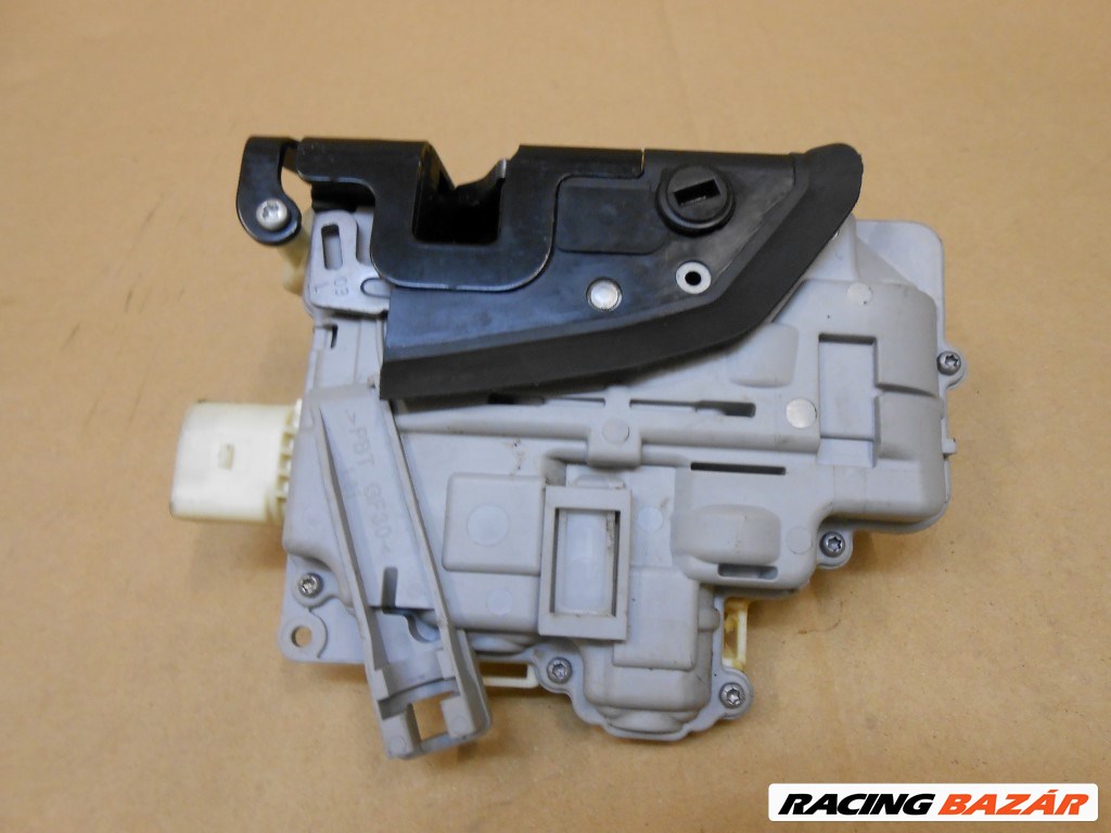 VW Passat B6, VWPassat B7 Ajtó zárszerkezet BAL vagy JOBB hátsó  3C4839015A, 3C4839016A 2. kép