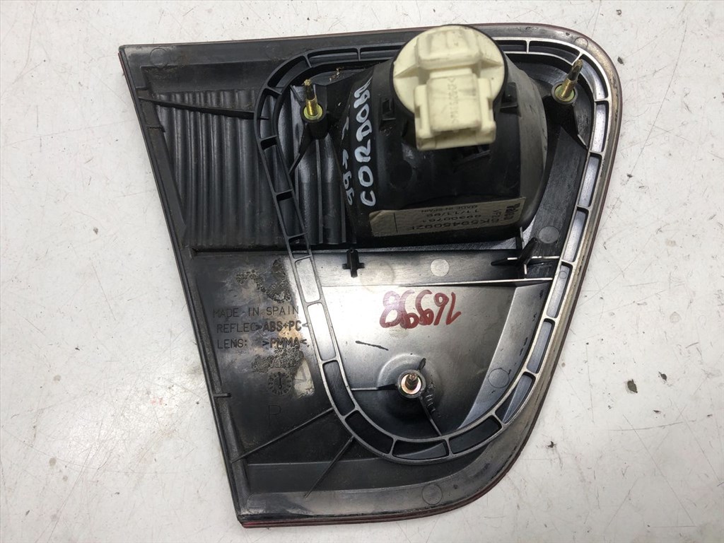 SEAT CORDOBA (6K2) 1.9 TDI Jobb Belső Hátsó Lámpa #16998# 10. kép