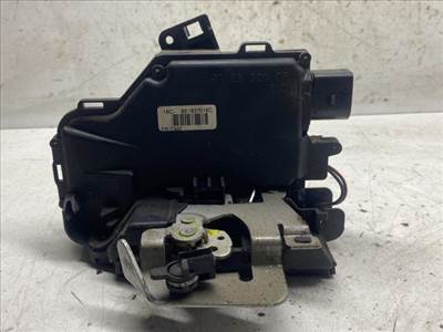 AUDI A4 B6 Jobb első Ajtózár