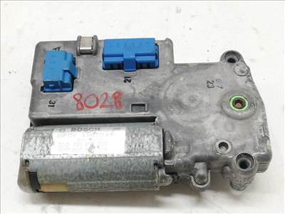 AUDI A4 (8D2/ B5) 1.8 Tetőablak Motor #8028# 791856713