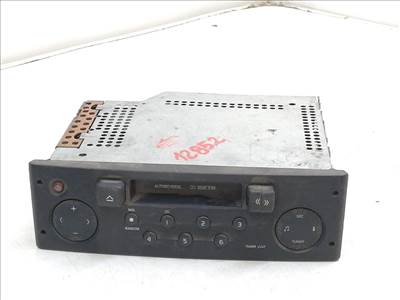 RENAULT CLIO II (BB0/1/2_/ CB0/1/2_) 1.4 16V (B/CB0L) Rádió / CD #12852# 8200057673