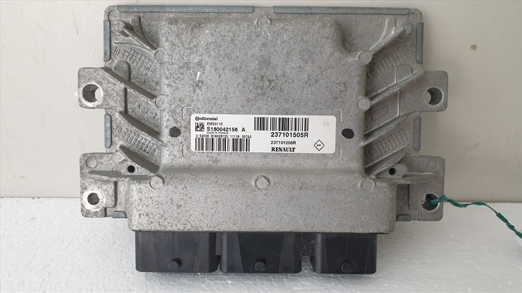 510868 Renault Clio 3, 2009, Motorvezérlő, ECU, S180042156A, 237101505R, Cotinental. 1. kép