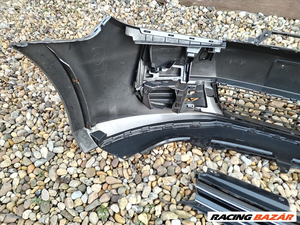 Volkswagen Golf VI első lökhárító részeivel  5k0807221 8. kép