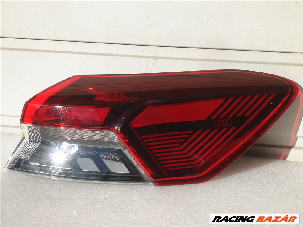 Audi Q4 E-Tron Jobb Hátsó Led Lámpa 89A945092B 2021-től 3. kép