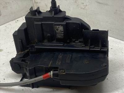 NISSAN NOTE Jobb hátsó Ajtózár