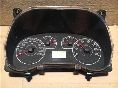 Grande Punto benzines bontott óracsoport 51867545