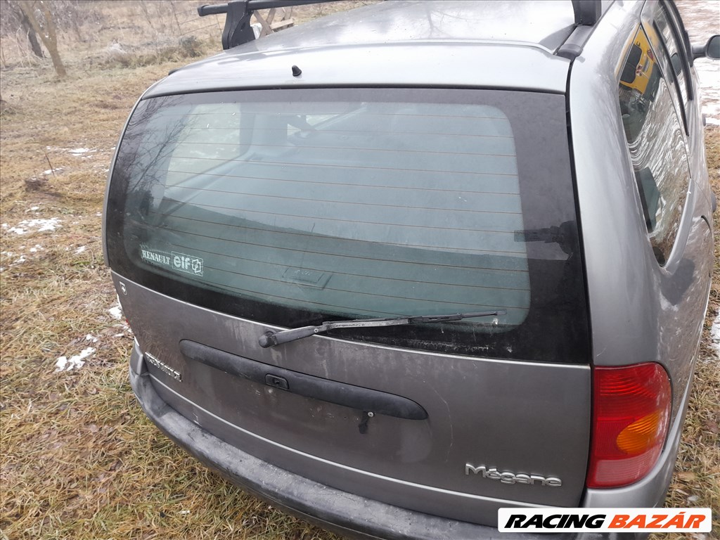 Renault Mégane I kombi bontott alkatrészei 2. kép