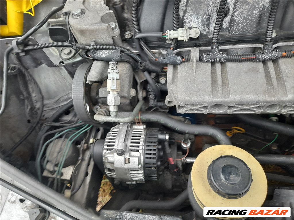 Renault Mégane I kombi bontott alkatrészei 3. kép