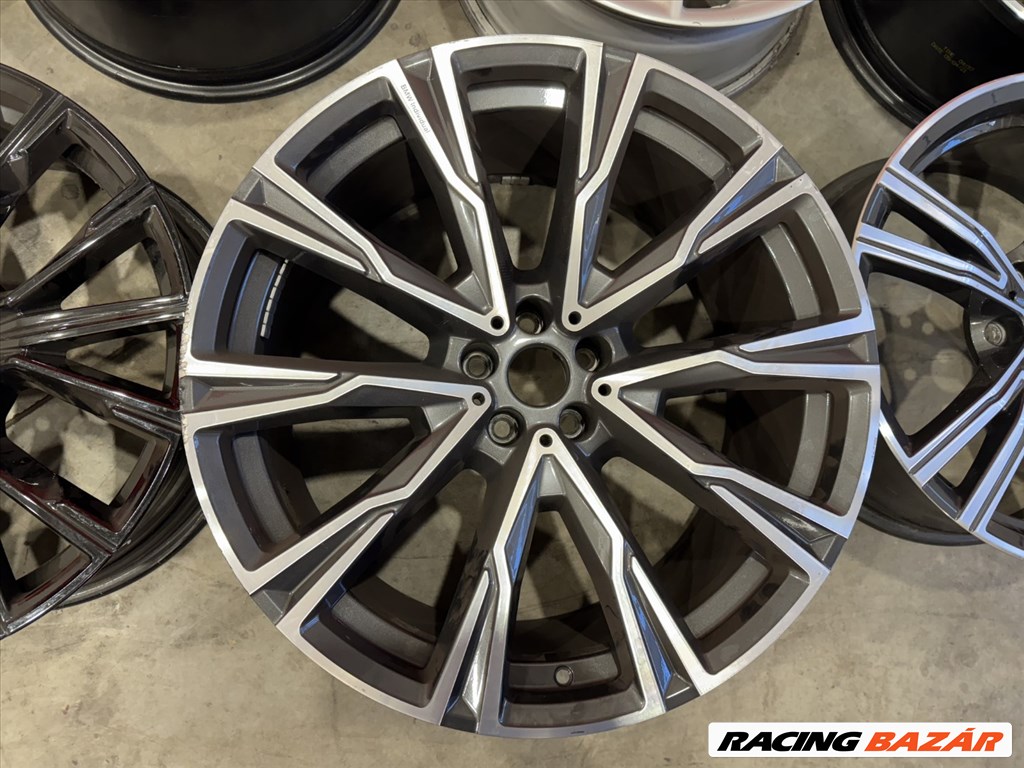 R22 Original bmw 10.5J ET43 - 8090109 1db felni alufelni 1. kép