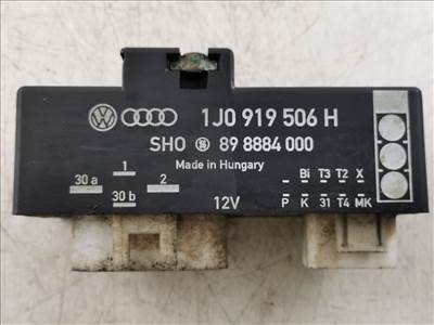 AUDI A3 (8L1) 1.8 T Hűtőventilátor Elektronika #820# 1J0919506H
