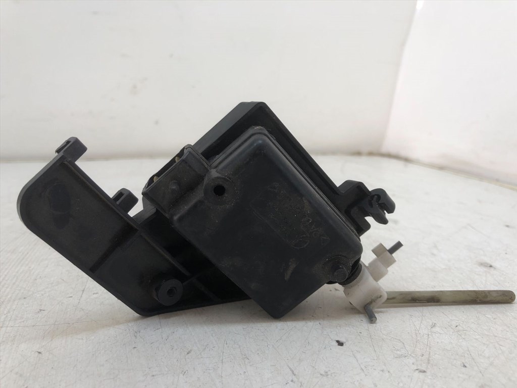 RENAULT MEGANE I Classic (LA0/1_) 1.4 (LA0E/ LA0V) Központizár Motor Csomagtérajtó #11972# 7700838340 3. kép