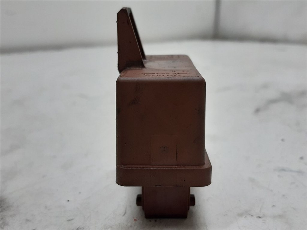 PEUGEOT 406 Break (8E/F) 2.0 HDI 110 Üzemanyag Szivattyú Relé #18090# 2. kép