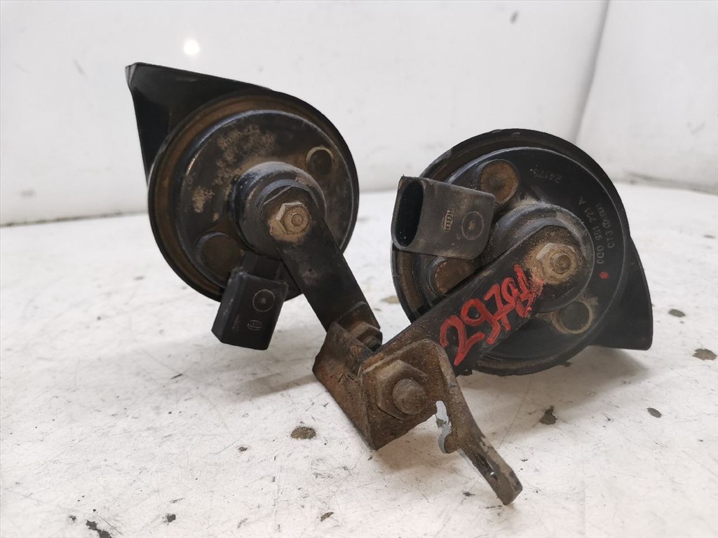 VW POLO (9N_) 1.4 16V Kürt #29784# 6Q0951221A 2. kép
