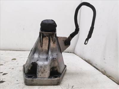 AUDI A6 II Avant (4B5/ 4B6/ C5) 2.5 TDI quattro Motor Tartó Bak Jobb #30766# 4B0199308