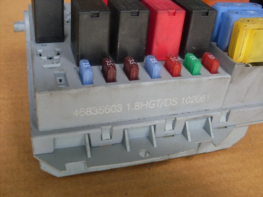 Gyári bontott biztosítékdoboz Punto 1,3 MJ 46835603 4. kép
