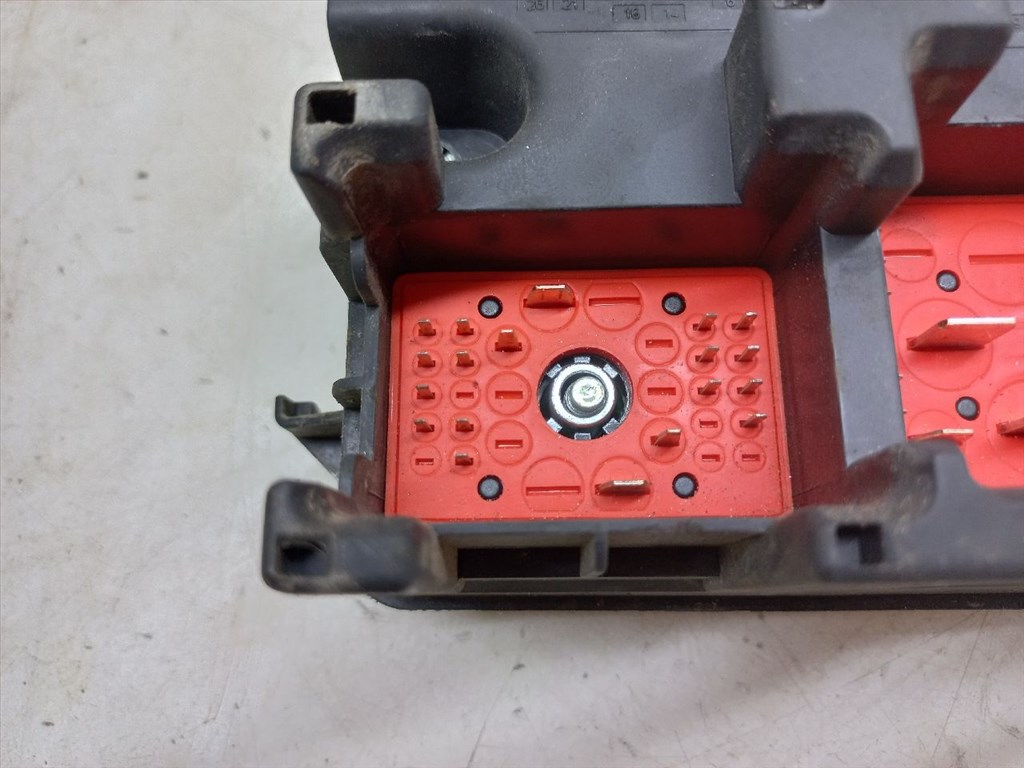 OPEL SIGNUM 2.2 direct Biztosítéktábla Motortér #24572# 13144711 13. kép