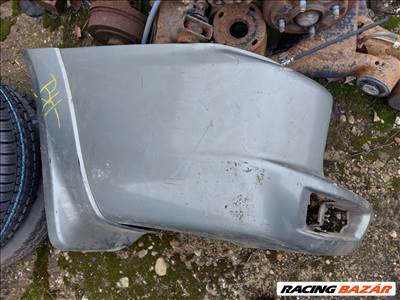 Mitsubishi Pajero bal hátsó lökhárító sarok