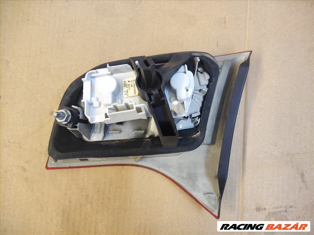 Audi A4 B7 SW bal belső hátsó lámpa  8e5945093 3. kép