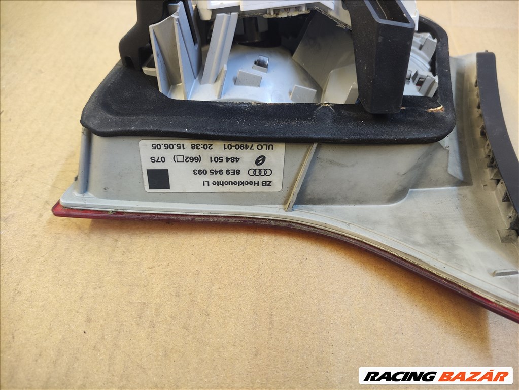 Audi A4 B7 SW bal belső hátsó lámpa  8e5945093 4. kép