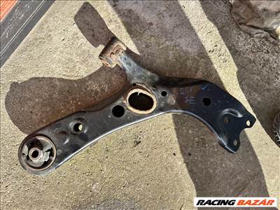 Toyota Rav4 IV bal első lengőkar 