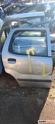 Suzuki Ignis II Jobb hátsó ajtó 