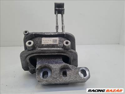 Volkswagen Golf VII motor tartó bak (13922) 5q0199262df
