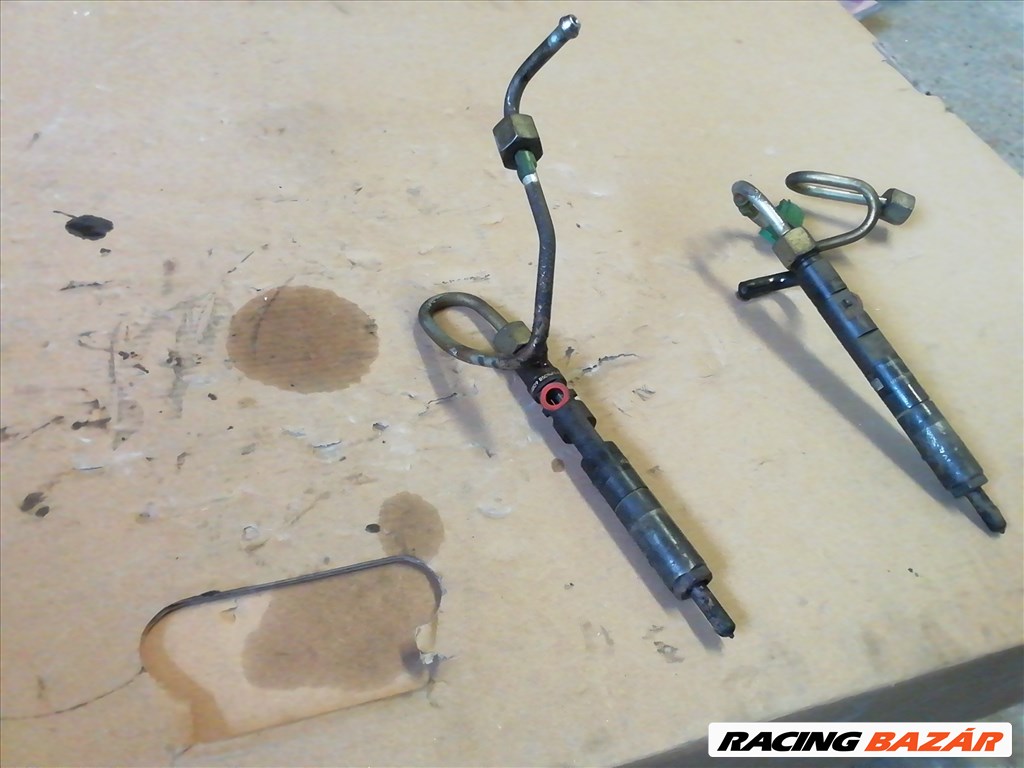 Renault Clio II 1.5 dCi porlasztó  ejbr05102d 1. kép