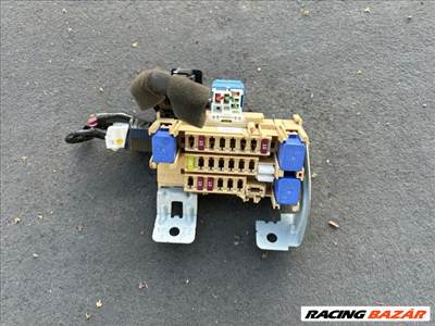 Nissan Pulsar (C13) NISSAN PULSAR Biztosítéktábla Utastér 252307995a