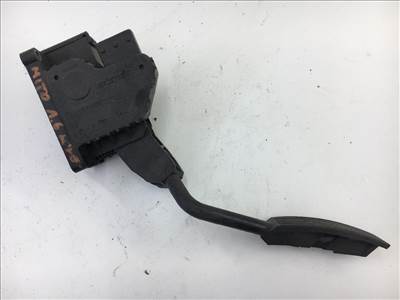 Alfa Romeo Mito, Fiat Punto, F500 JOBBKORMÁNYOS gyári, bontott elektromos gázpedál 55702021