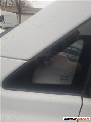 Mercedes Vito 639 A oszlop üveg 