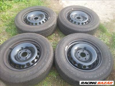 16" Dácia Duster újszerű lemezfelni, rajta 215/65R16 Maxxis nyári gumi szenzorral