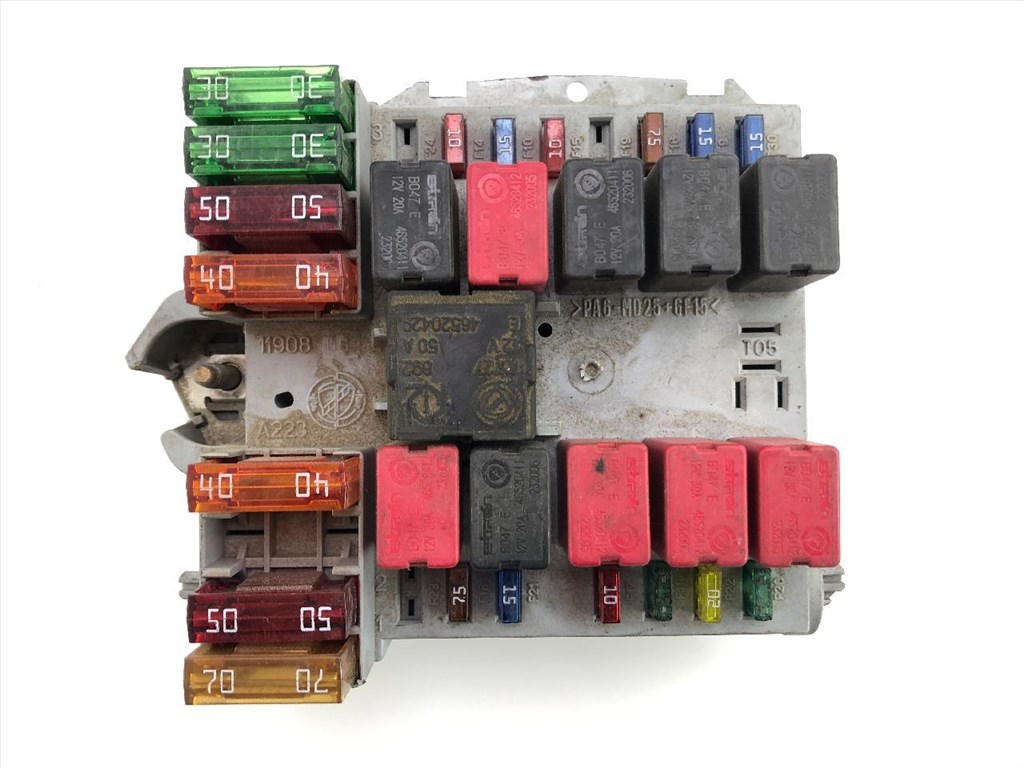 Gyári bontott biztosítékdoboz duc02  2.8 HDI 1332043080 1. kép