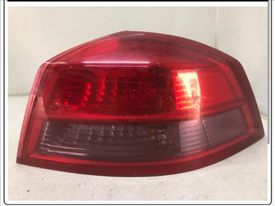 RENAULT VEL SATIS (BJ0_) 3.5 V6 (BJ0R/ BJ0V/ BJ0U) jobb hátsó lámpa #13357# 8200014360