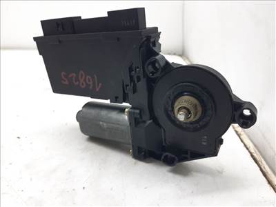 AUDI A4 Avant II (8E5/ B6) 1.9 TDI Bal első Ablakemelő Motor #16825# 8E1959801B