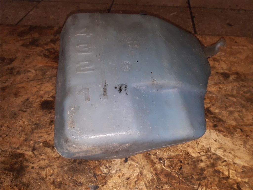 Volkswagen Passat B3 Ablakmosó Tartály 357 955 453 B 2. kép