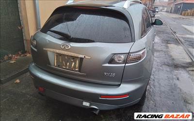 Infiniti FX35 Motor váltó karosszéria 