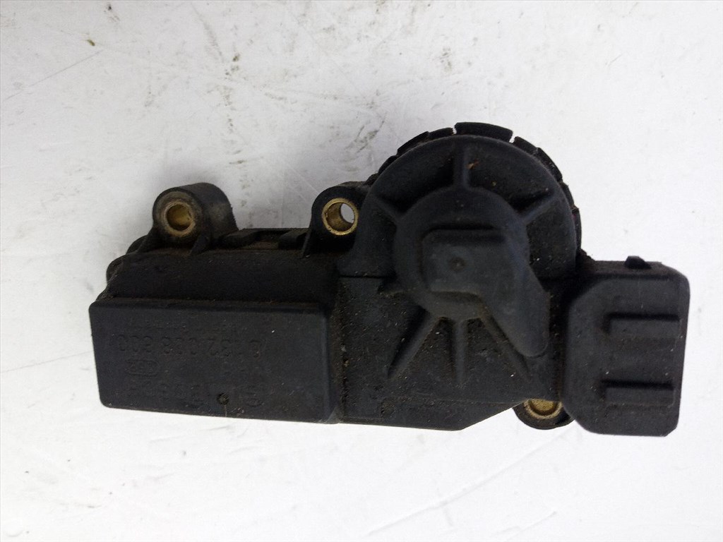 1.0-1.4 benzin léptető motor, Üresjárat szabályozó szelep 1. kép