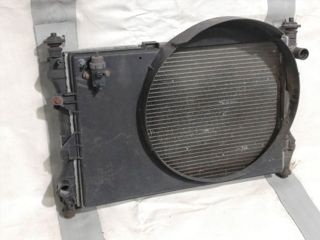 FORD TRANSIT (FM_ _/ FN_ _) 2.4 DI (F_A_/ F_B_/ F_C_/ F_D_) Vízhűtő Radiátor (Nem klímás) #6274# YC1H8005BE 3. kép