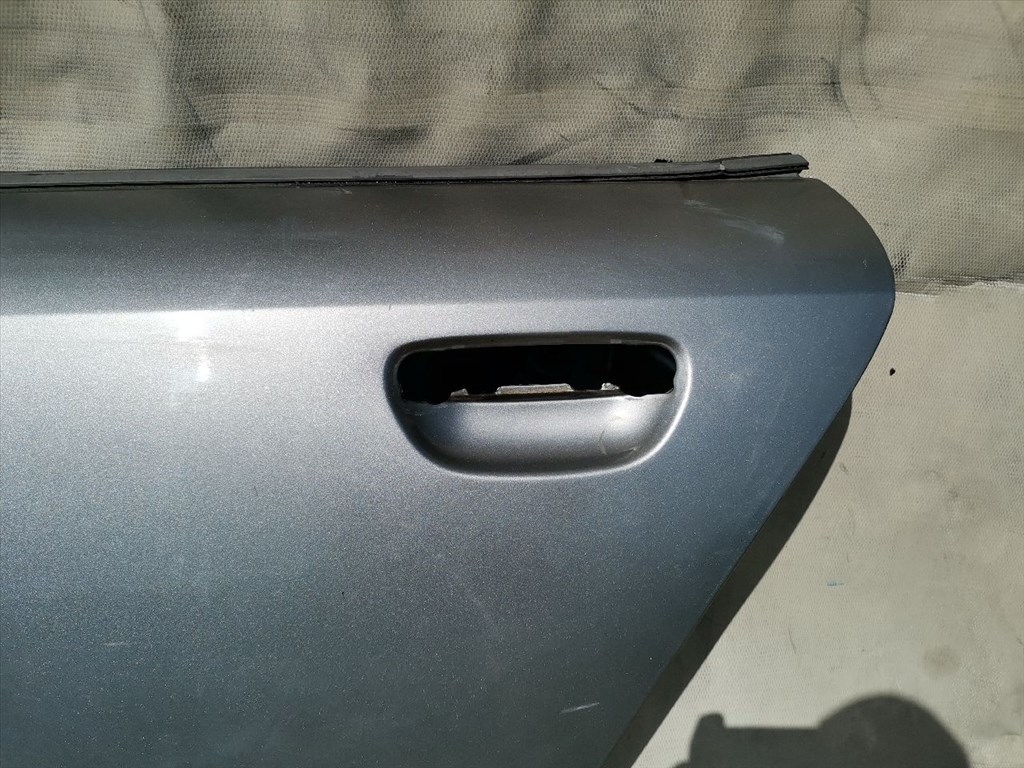 AUDI A4 Avant II (8E5/ B6) 1.9 TDI Bal hátsó Ajtó (Üres lemez) #20217# 5. kép